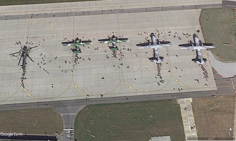 Exhibición aeropuerto de Balice, Cracovia, Polonia 1 - Colección de aviones al aire libre: Museos, Exposiciones...