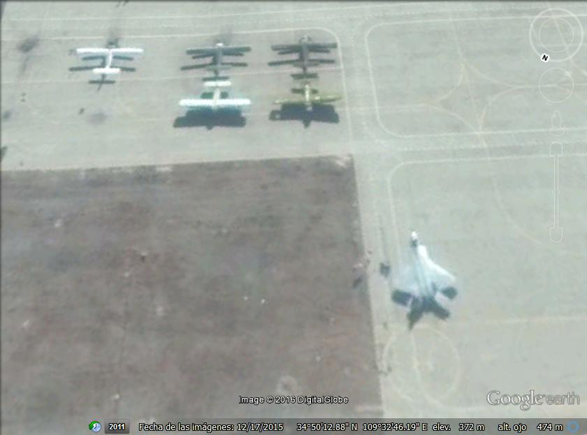 Falso F-22 Raptor made in China 1 - Bombardero B1 Lancer - Al Udeid Air Base - Qatar.jpg 🗺️ Foro Belico y Militar