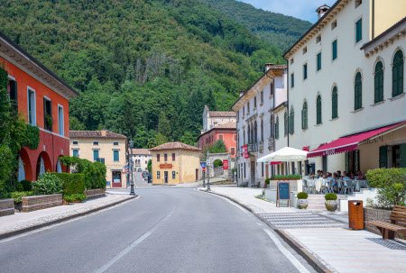 Follina, Treviso, Véneto, Italia 1