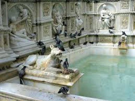 Fontana Gaia, Siena, Italia 0