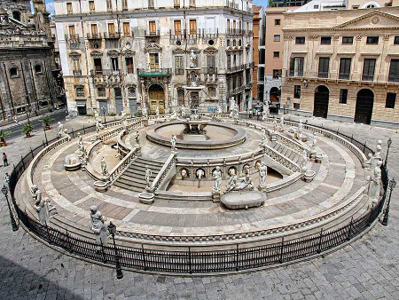 Fontana Pretoria, Palermo, Italia 1