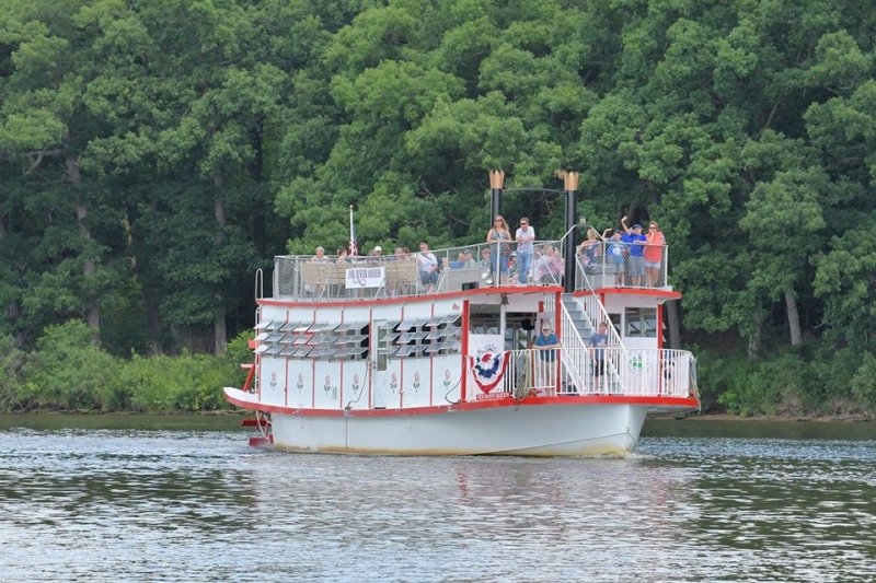 St Charles PaddleWheel Riverboats - USA 0 - Becky Thatcher y Tom Sawyer, St. Louis, USA 🗺️ Foro General de Google Earth