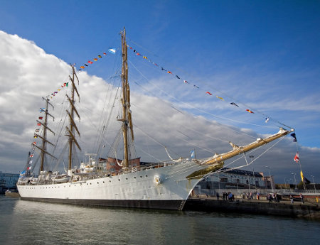 Fragata Libertad, Armada Argentina 0