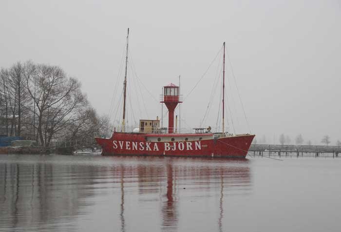 Fyrskeppet nr 5 Svenska Björn o Utgrunden 0 - Fyrskepp Nr 2B Almagrundet - actualmente museo 🗺️ Foro General de Google Earth