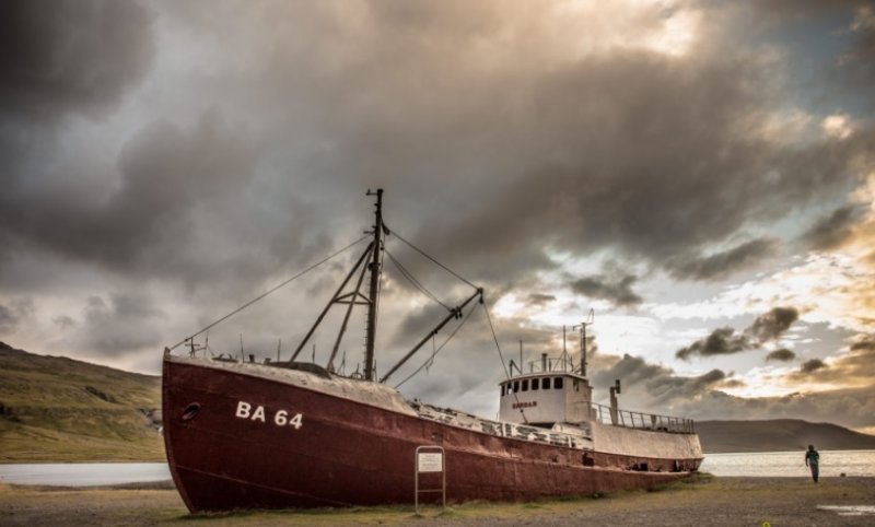 Garðar BA 64 - Ballenero, Islandia 1 - Barco abandonado Armada Mandiri 🗺️ Foro General de Google Earth