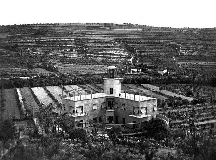 Villa Girasole, el edificio pivotante. 0