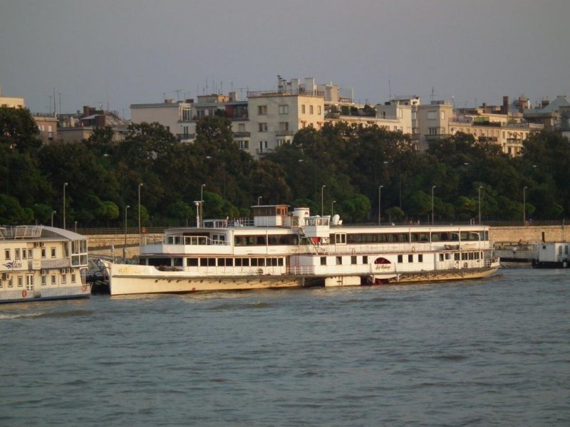 Grof Szechenyi, Paddle Steamer, Austría-Hungría 1 - República barco de paletas, Austria-Rumanía 🗺️ Foro General de Google Earth