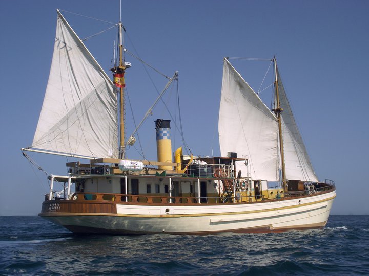 Barco a Vela y a Vapor Hidria Segundo 2 - Steam Yacht Ena - Australia 🗺️ Foro General de Google Earth