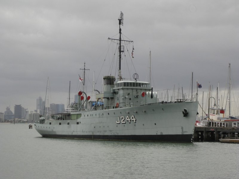 HMAS Castlemaine - Royal Australian Navy (RAN) 2 - Barcos Vapores de Guerra