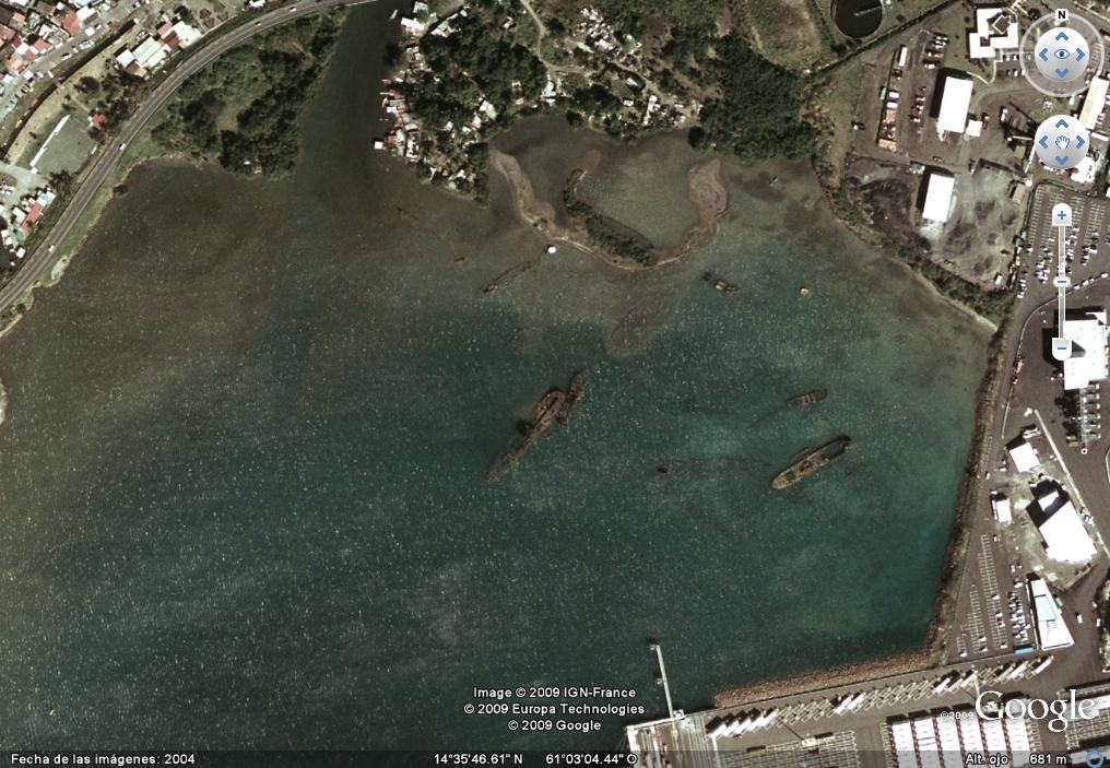 Barco naufragado en la isla de Saint Marteen 🗺️ Foro General de Google Earth 1