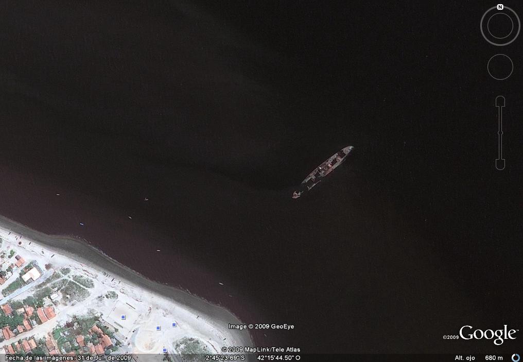 Barco hundido en Tutoia, Brasil 1 - Barco de Chanquete (Verano Azul), Nerja 🗺️ Foro General de Google Earth