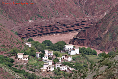 Iglesia católica de Yanjing, Tibet, China 1