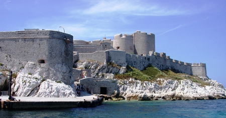 Isla prisión Monte Cristo, Francia 0