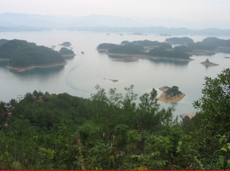 Lago de las Mil Islas, Chun´an, Zhejiang, China 1
