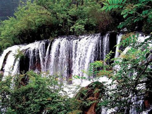 Cataratas del Valle de Jiuzhaigou, China 1