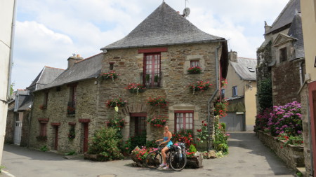 Josselin, Francia 🗺️ Foro Europa 1