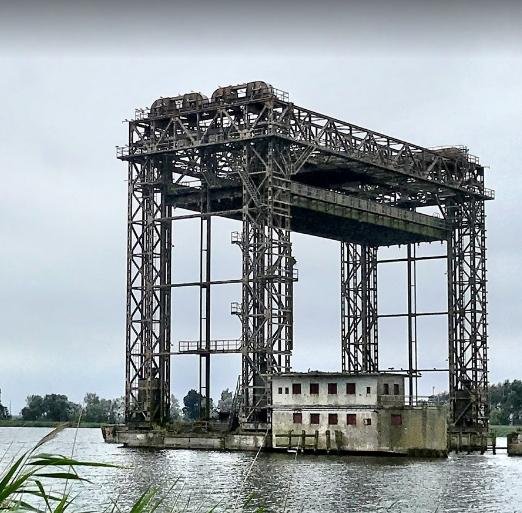 Karnin Lift Bridge en Karnin (Alemania) 2 - Puente Elevador o de Elevación Vertical 🗺️ Foro de Ingenieria