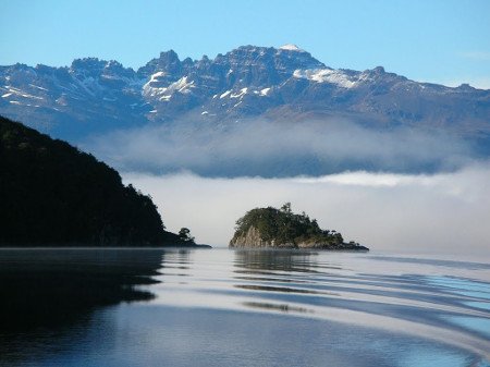 Lago La Plata, Río Senguer, Chubut, Argentina 0