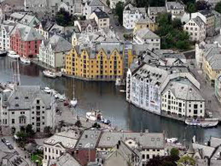 Ålesund, Møre og Romsdal, Noruega 1