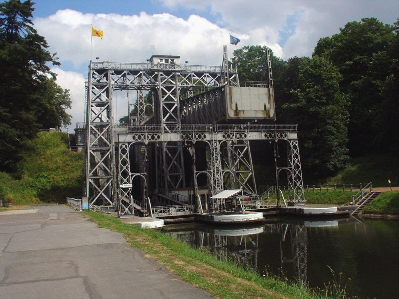 Elevadores del Canal del Centro, Henao (Bélgica) 1 - Elevador de barcos Niederfinow en Brandeburgo (Alemania) 🗺️ Foro de Ingenieria