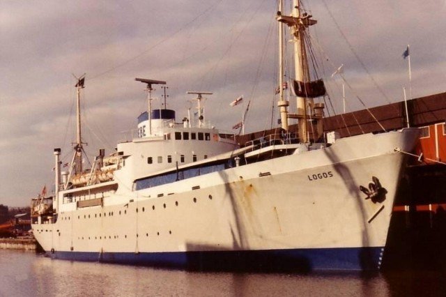 MV LOGOS - en ISLOTE SOLITARIO - CANAL DE BEAGLE 2