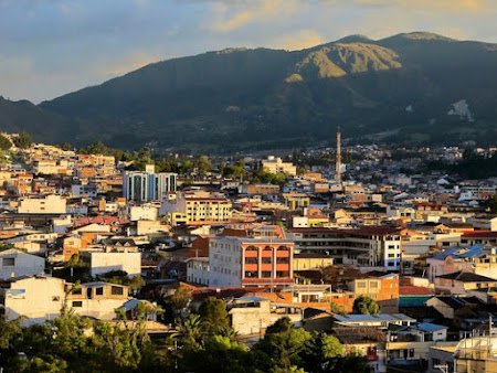 Loja, Ibarra, Ecuador 0