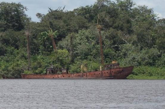 Barcos Faro abandonados en Suriname 1 - LV 95 Outer Gabbard 🗺️ Foro General de Google Earth