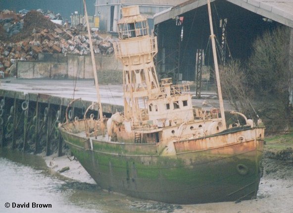 LV 72 JUNO, un héroe de Normandía 1 - Lightship LV95 atracado en Londres 🗺️ Foro General de Google Earth