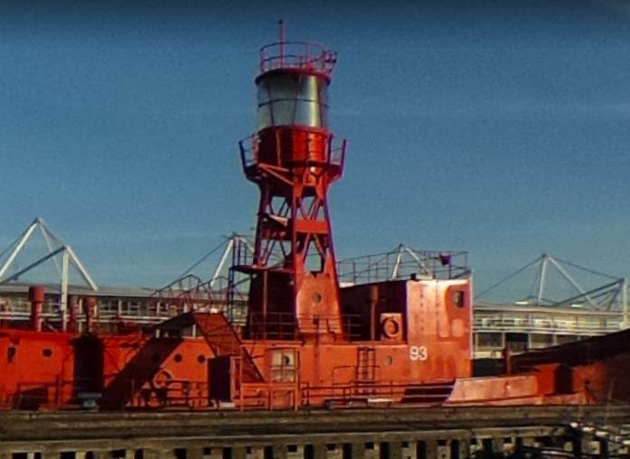 En esta Imagen se ve clarito el numero 93, por lo tanto es el LV 93 - Barcos Faros, Lightvessel o Lightship