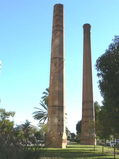 Chimeneas industriales preservadas en Valencia. 1