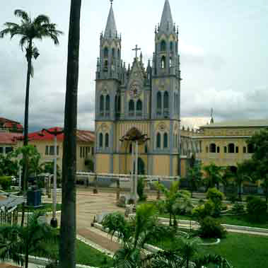 Catedral de Malabo, Guinea Ecuatorial 🗺️ Foro África 2