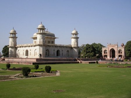 Mausoleo Itimad Ud Daulah, Uttar Pradesh, India 0