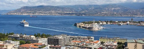 Messina, Sicilia, Italia 🗺️ Foro Europa 1