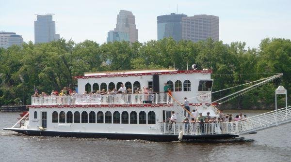 Minneapolis Queen Paddle Steamer, USA 1 - Dorothy & Megan barcos de paletas, USA 🗺️ Foro General de Google Earth