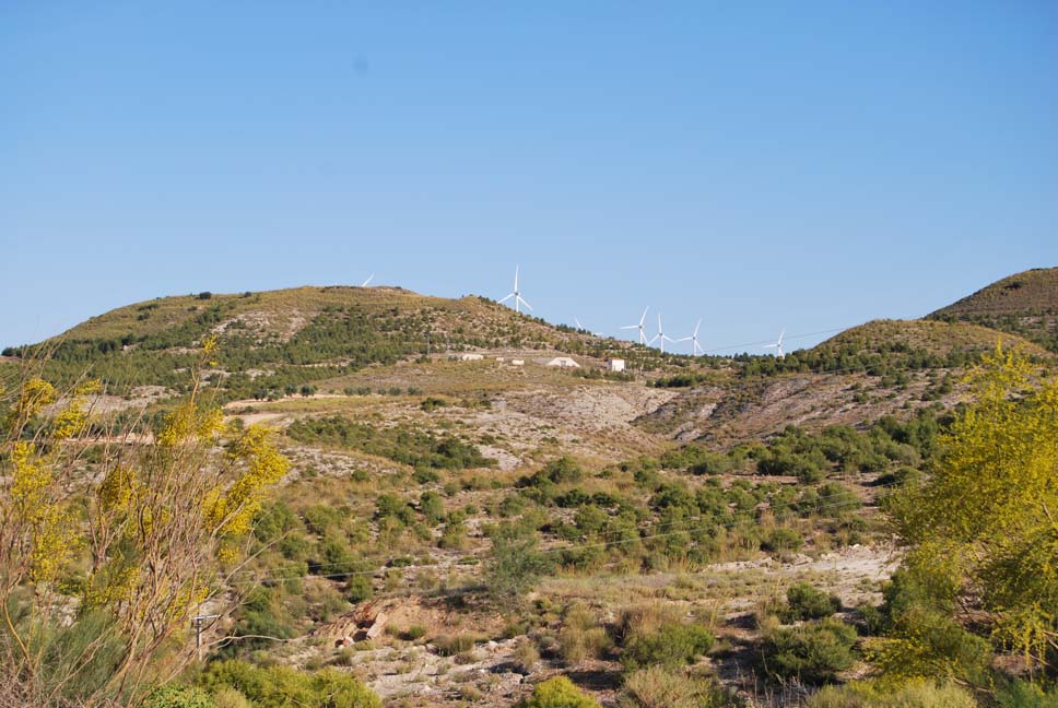 Molinos eolicos - Explotacion minera en Villarrubia de Santiago