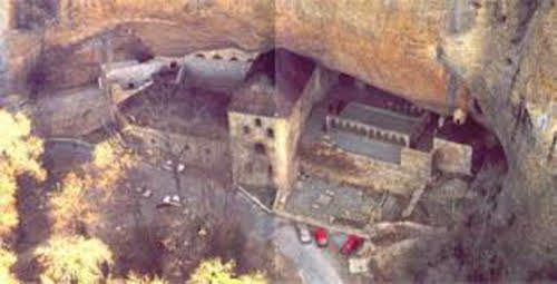 Monasterio de Juan de la Peña, Huesca, Aragón 0