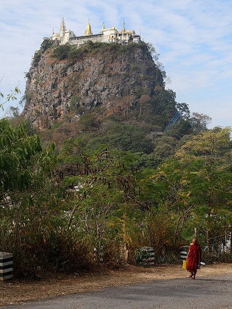 Monte Popa, Myingyan, Mandalay, Birmania 🗺️ Foro Asia 1