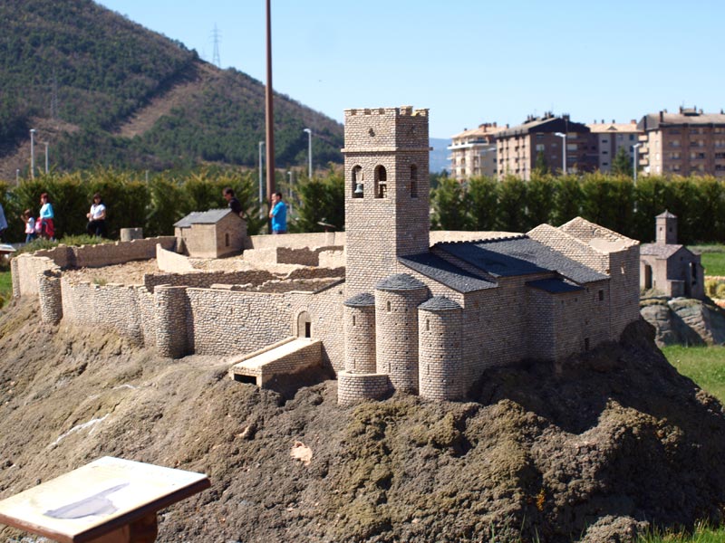 Monasterio de Jesús Nazareno y San Victorián de Montearagón - Pirenarium, los Pirineos en miniatura 🗺️ Foro España