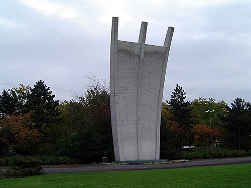 monumentos a los americanos  del puente aereo - Grandes Estatuas y Monumentos