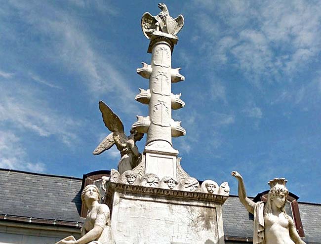 Columna rostral del Archiduque Maximiliano - Venecia 🗺️ Foro General de Google Earth