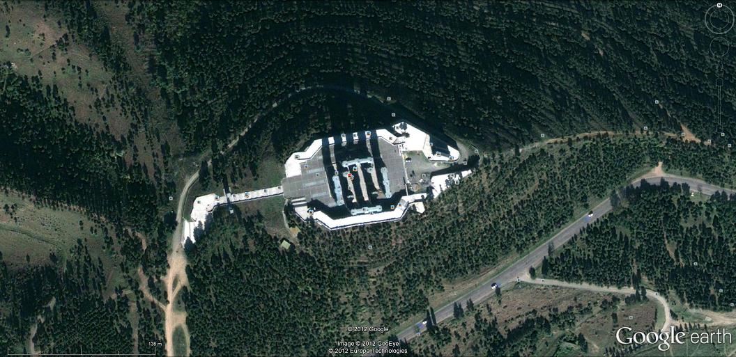 Complejo y hermoso Monumento en Georgia 1 - Fuerte San Antonio 🗺️ Foro General de Google Earth