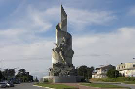 Monumento Gesta de Malvinas, Quequén, Buenos Aires,Argentina 1