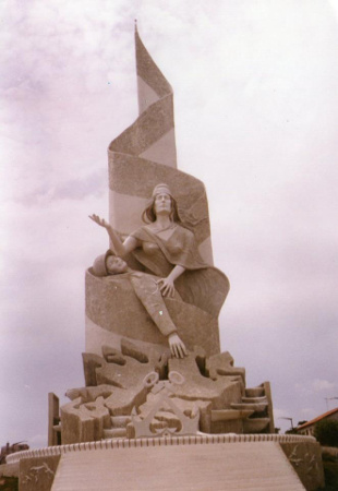 Monumento Gesta de Malvinas, Quequén, Buenos Aires,Argentina 0