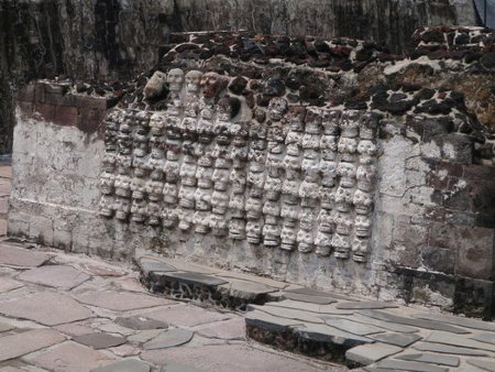 Muro de Calaveras, Chichén Itzá, Mexico 1