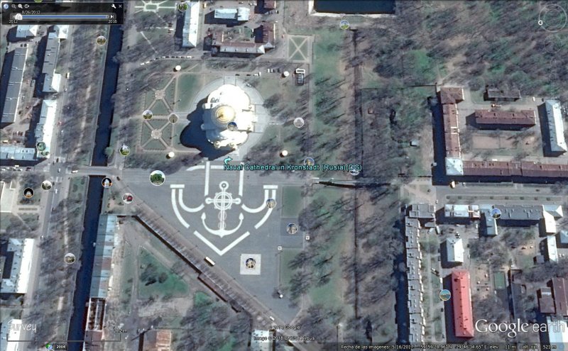 Ancla gigante en Catedral de Kronstadt, San Petersburgo 0 - Carita de Gato 🗺️ Foro General de Google Earth