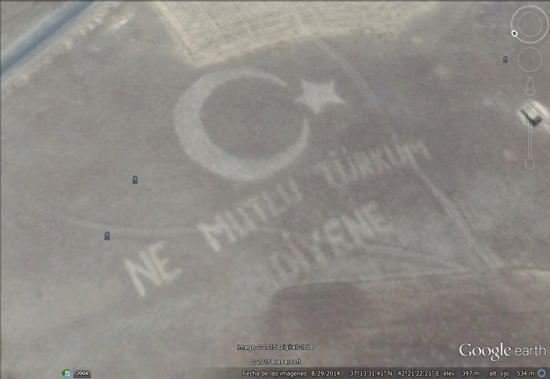 Mensaje: Ne mutlu Türküm diyene! 1 - Mensaje en chino en un complejo de infanteria (Mae) 🗺️ Foro General de Google Earth