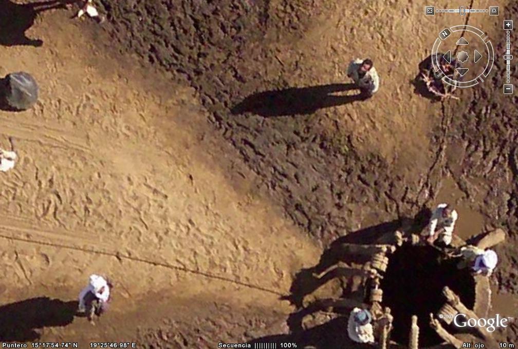 Los hombres en el desierto del Chad 🗺️ Foro África