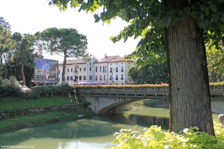 Oderzo, Treviso, Veneto, Italia 🗺️ Foro Europa 1