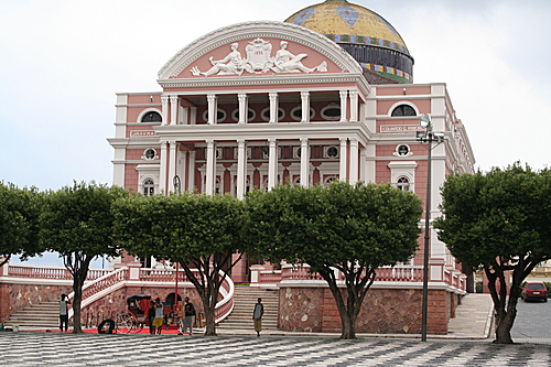 GRAN TEATRO DE OPERA EN LA SELVA AMAZONICA 1