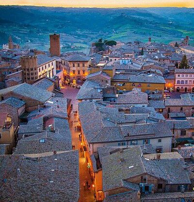 Orvieto, Terni, Italia 🗺️ Foro Europa 1